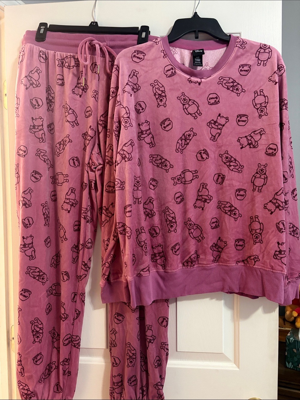 Disney Winnie the Pooh Women’s Pajama Set